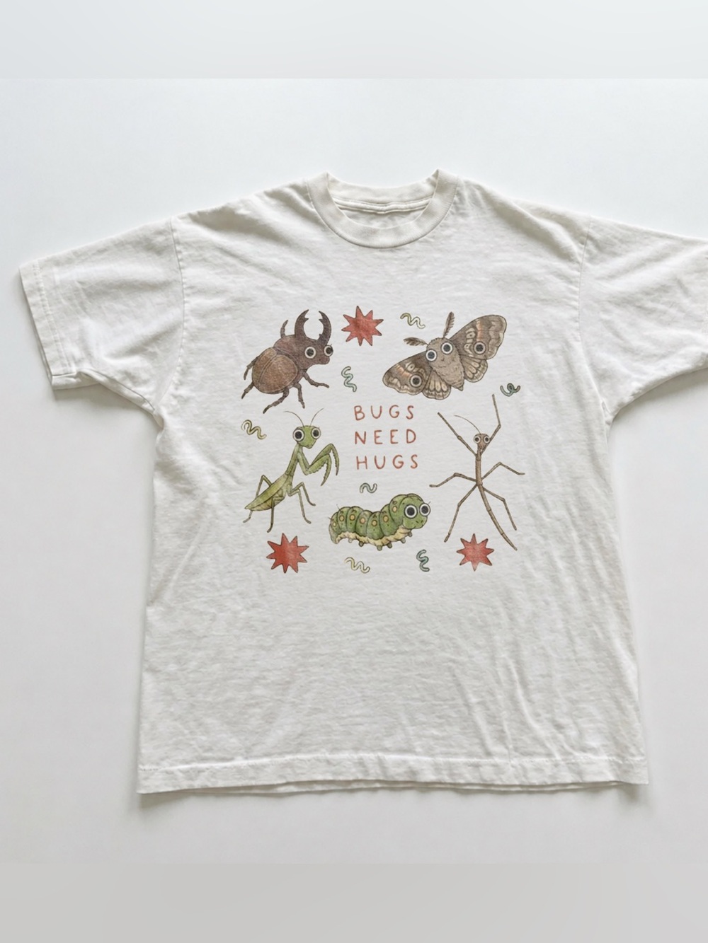 Gildan White 'Bugs Need Hugs' Graphic Tee